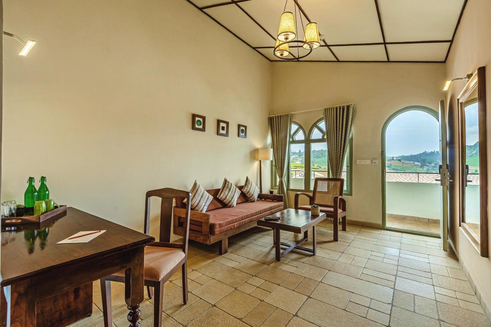Hotel Mango Hill Shola Ooty Exterior foto